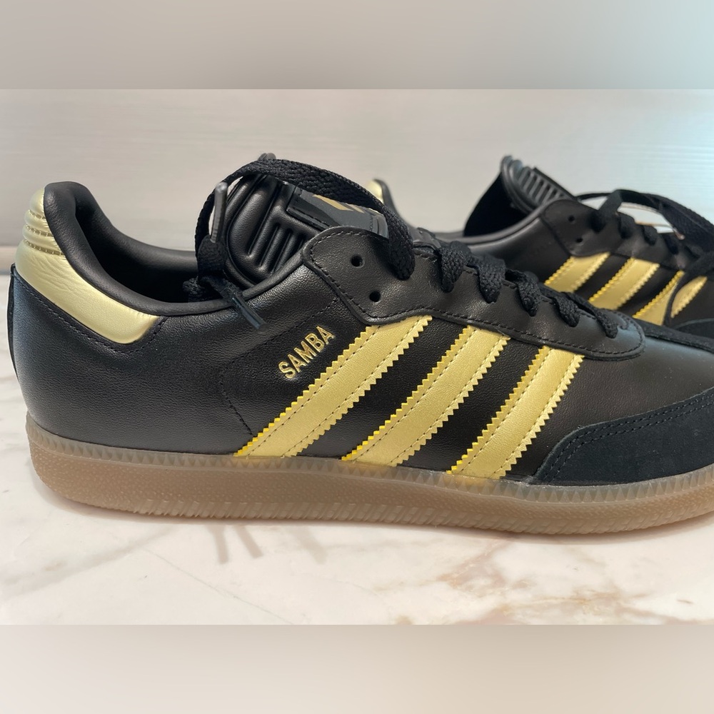 ADIDAS SAMBA Sneakers in Messi Limited Edition Men’s US 9.5